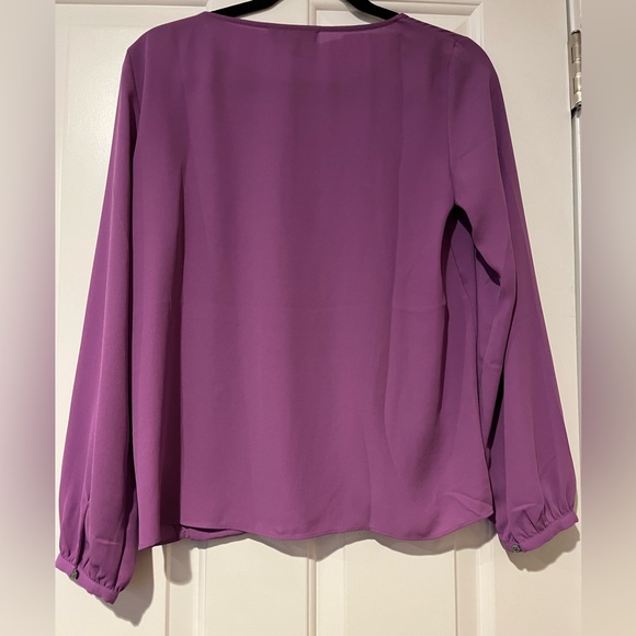Banana Republic lilac keyhole blouse size small petite - Picture 6 of 14